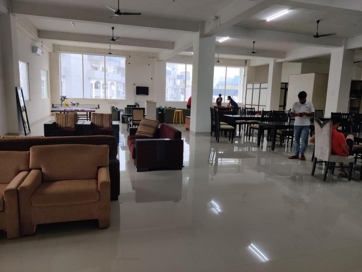Abuzz Oxfordcaps Imperial Heights Mussoorie Dehradun旅舍 外观 照片